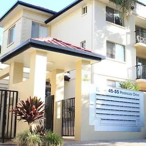  Apartment 3 Bedroom Surfers Paradise